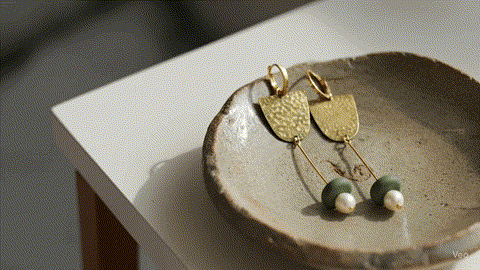Long Bells Broome | BRASS AND PEARL DROP EARRINGS | GREEN