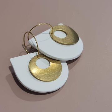 WHITE ARCH and GOLD EARRINGS - Clac Clac Design